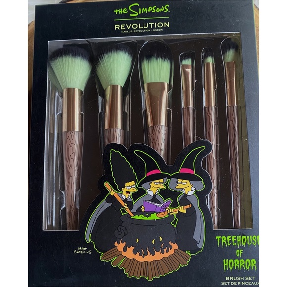 NWT Makeup Revolution Simpsons Bouvier Coven Makeup Brush Set - Picture 3 of 6